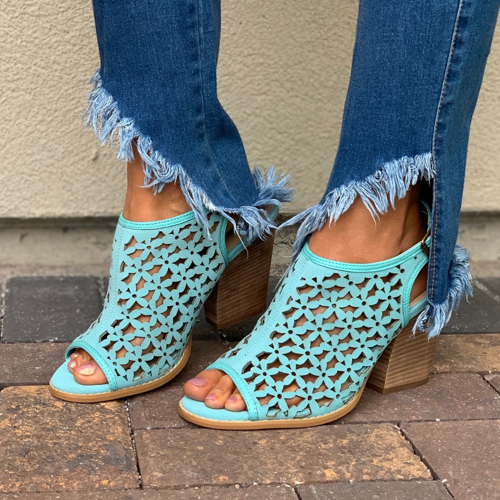 Turquoise Leather Laser Cut Flower Peep Toe Sandal - Picture 3 of 8
